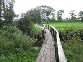 Brücke über dem Stellbach.