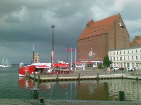Speicher im Stalsunder Hafen.